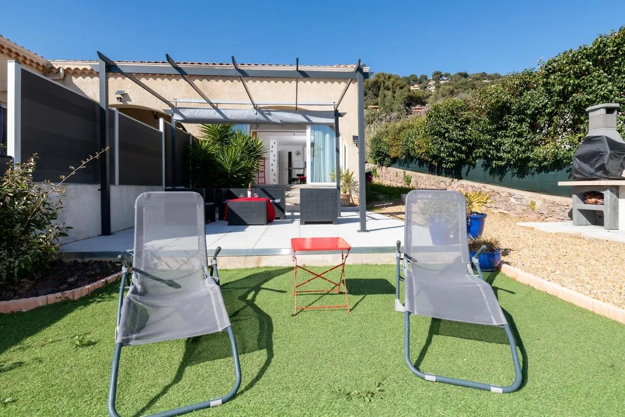 Apartment Face A La Mer Superbe Villa Terrasse Barbecue Le Pradet Carqueiranne