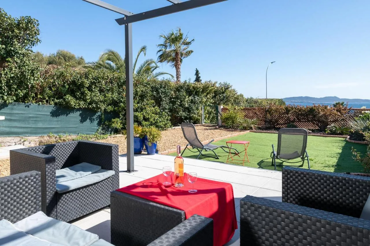Face A La Mer Superbe Villa Terrasse Barbecue Le Pradet Carqueiranne 0*,  France