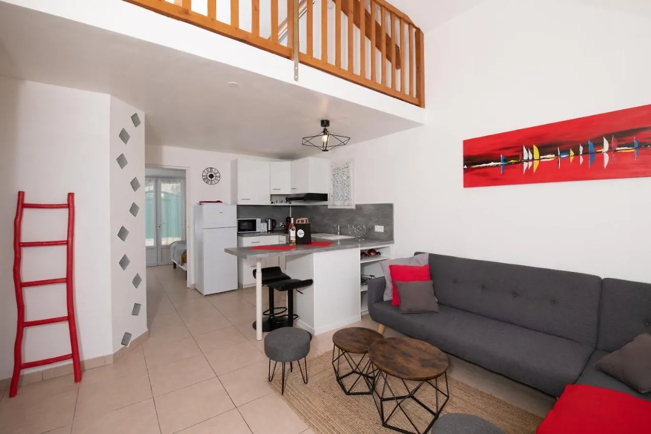 公寓 Face A La Mer Superbe Villa Terrasse Barbecue Le Pradet 卡尔特汉